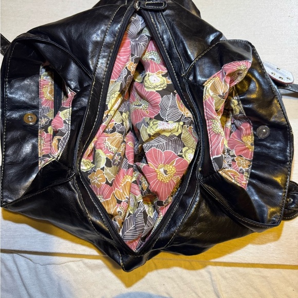 Joe Boxer Black Leather Shoulder Bag - Picture 4 of 5